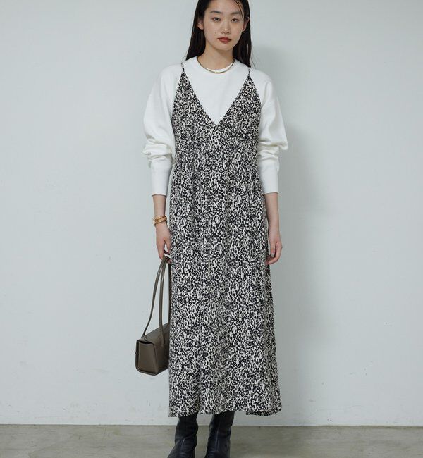  「【万能ワンピース】【オールシーズン活躍】ディープVキャミワンピース」|ワンピース|