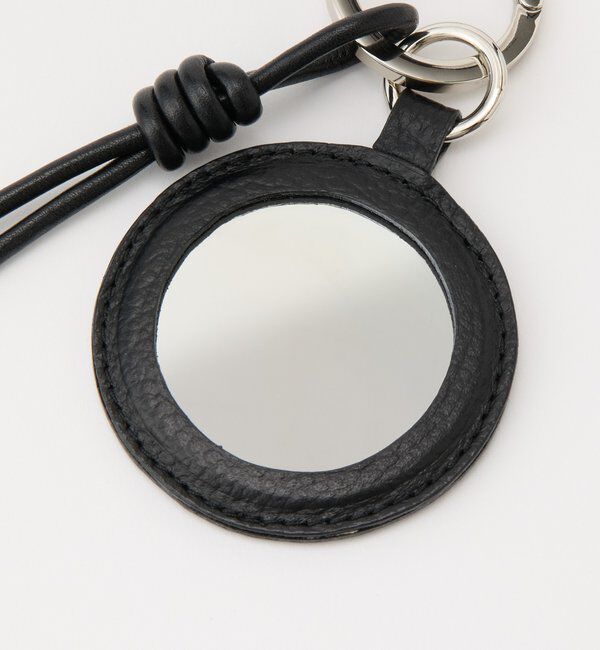  「【再値下げ】ミラー付きレザーチャーム」|チャーム・キーホルダー|