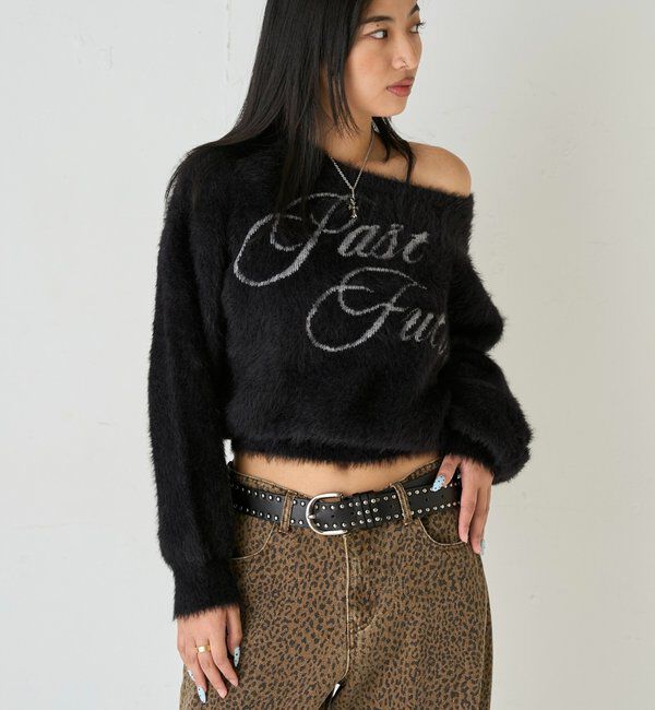  「SHAGGY LOGO OFF-SHOULDER KNIT」|ニット・セーター|