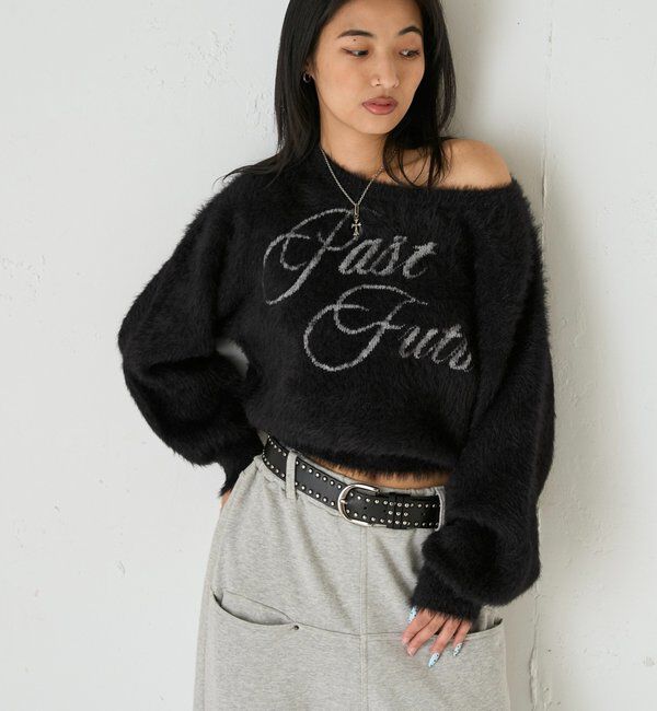  「SHAGGY LOGO OFF-SHOULDER KNIT」|ニット・セーター|