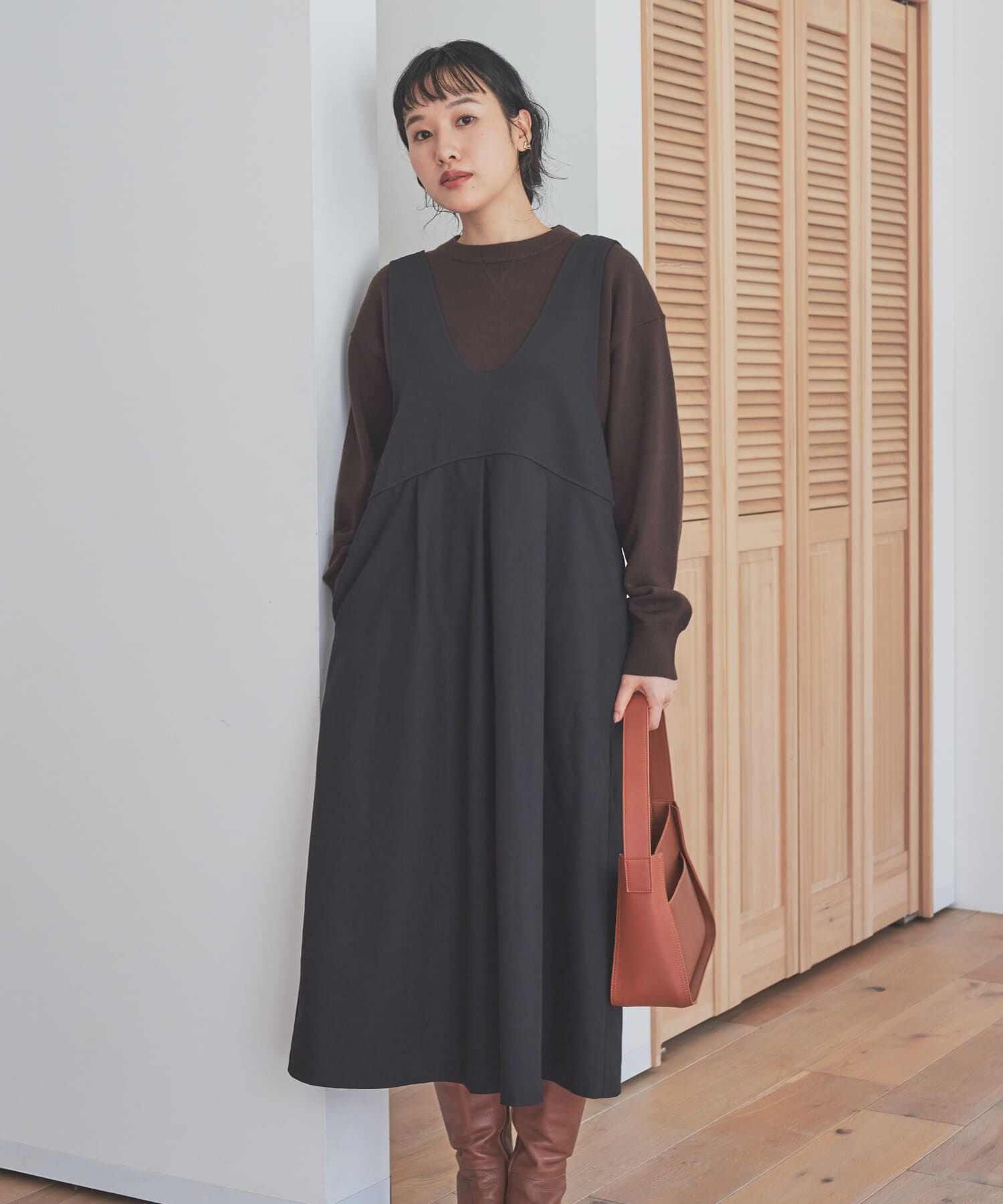 URBAN RESEARCH DOORS「深Uネック切替ジャンパースカート」|ワンピース|