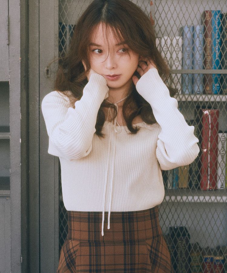 earth music&ecology「スクエアホルターネックリブプルオーバー」|ニット・セーター|