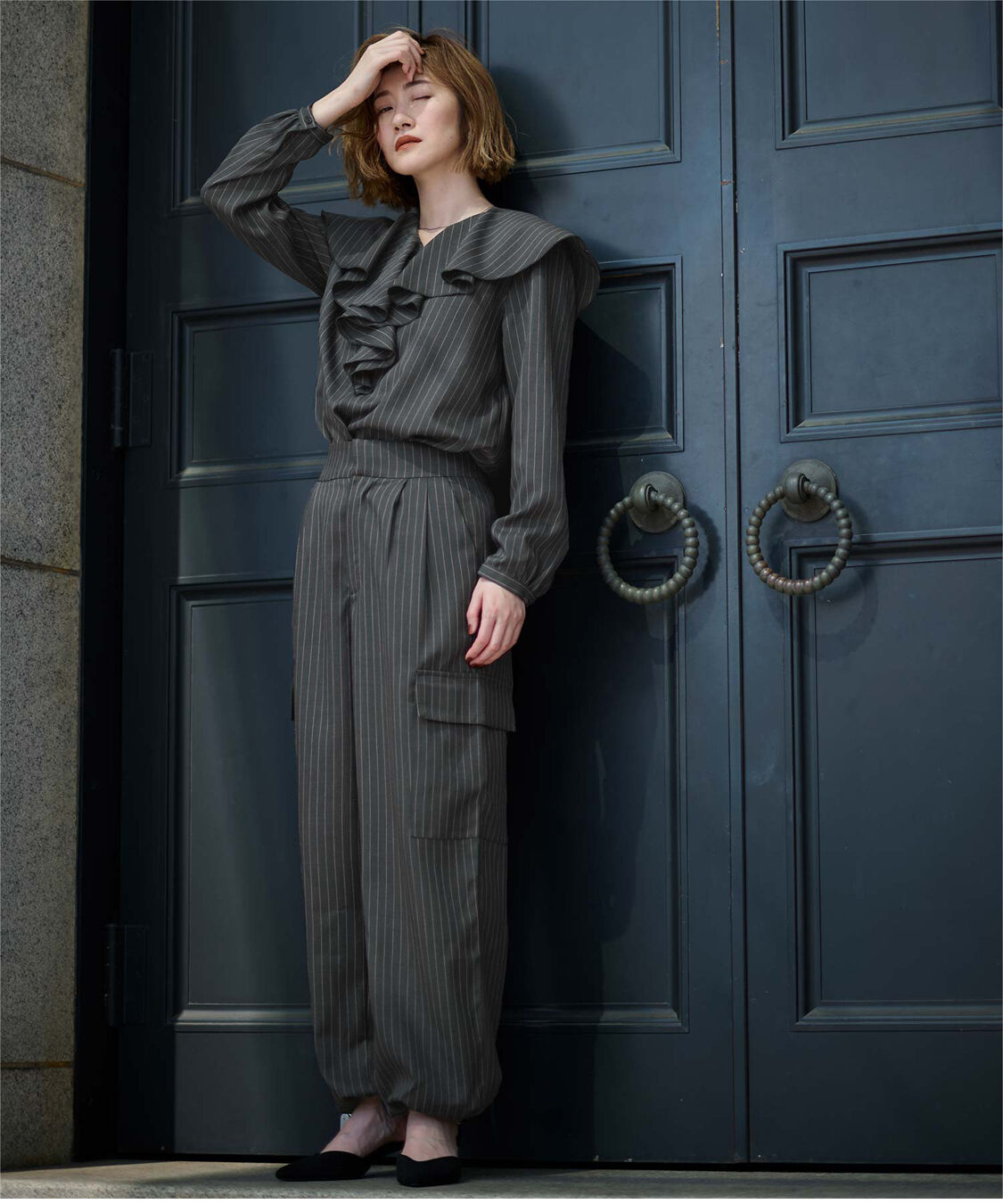 ur's「Vネックラッフルブラウス」|シャツ・ブラウス|