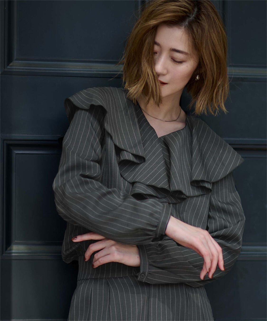 ur's「Vネックラッフルブラウス」|シャツ・ブラウス|