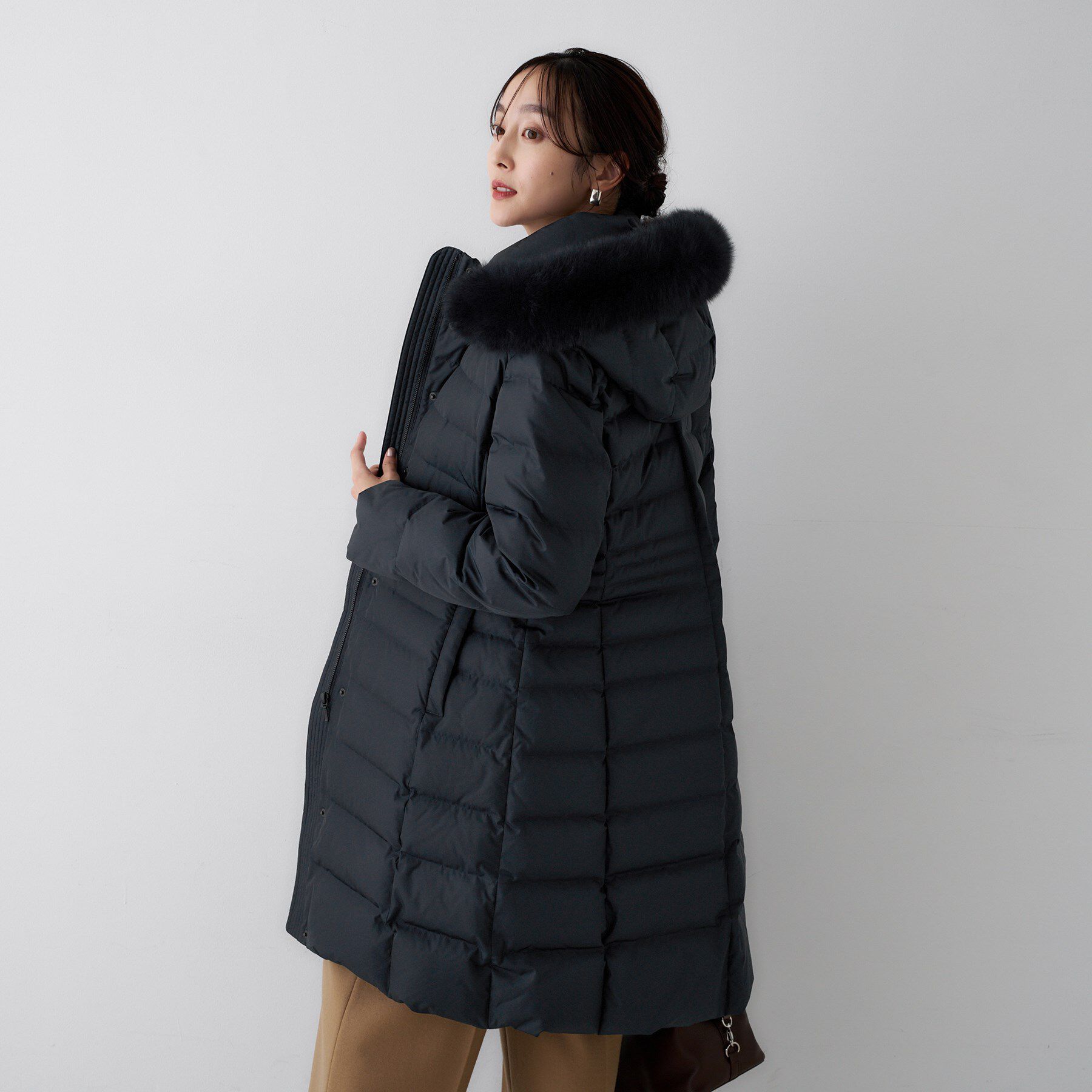 UNTITLED「【はっ水機能/フード取り外し可/防寒】ロングダウンコート」|ダウン|