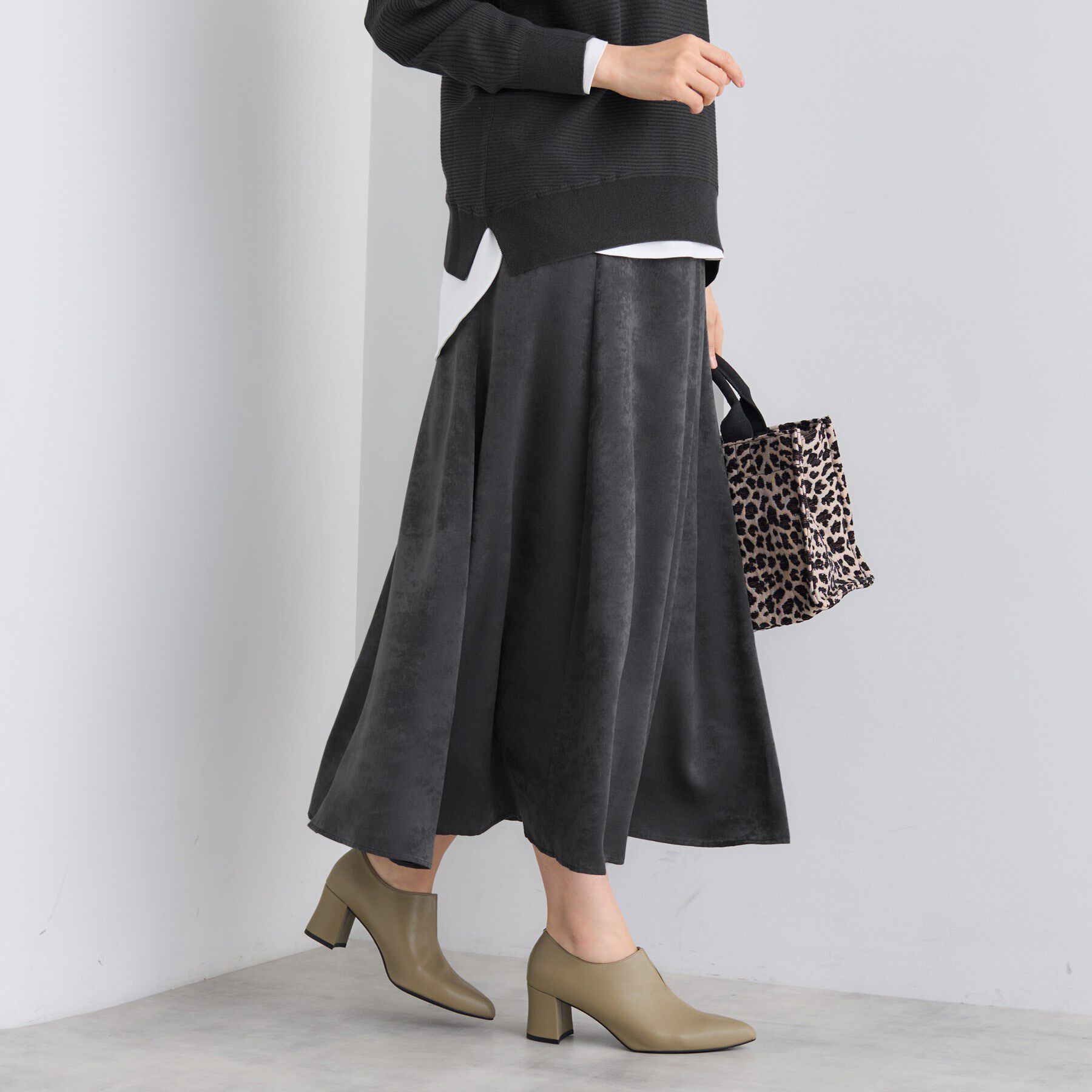 INDIVI「【UVケア／セットアップ可能】スエード調サテンスカート」|スカート|