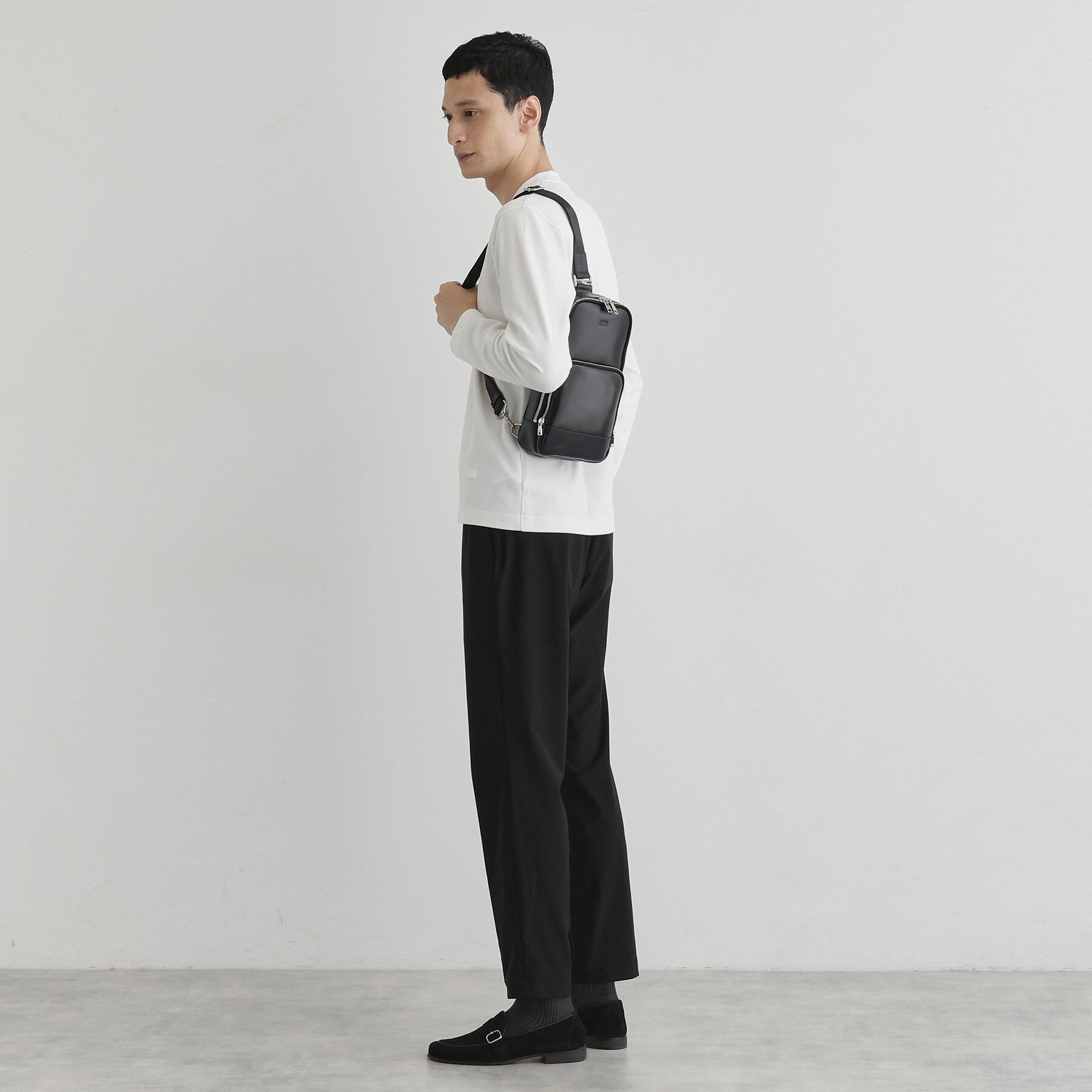 TAKEO KIKUCHI「アニリンレザー ワンショルダーバッグ」|ショルダー・メッセンジャー|