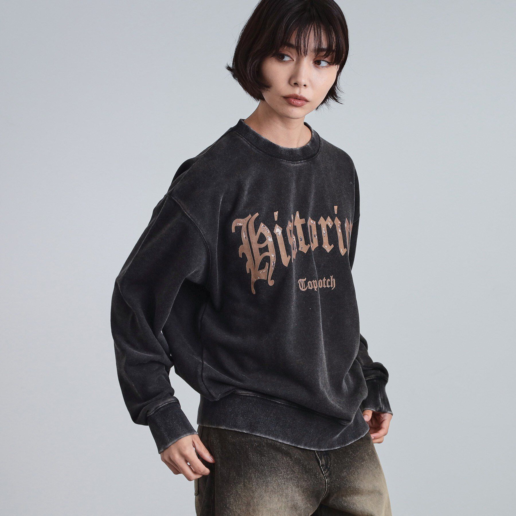 tk.TAKEO KIKUCHI「カレッジフロッキープリントスウェット」|パーカー|