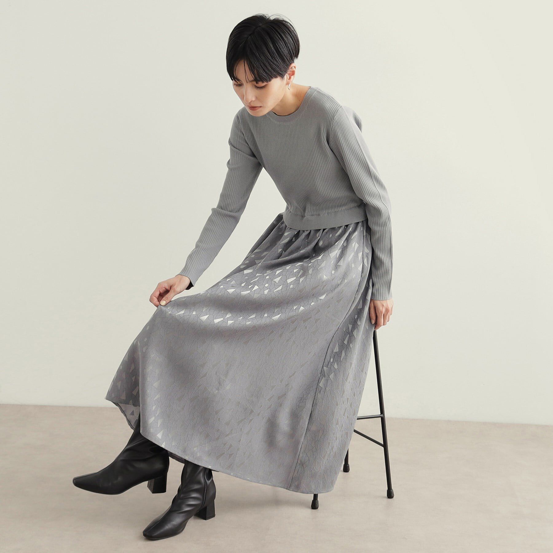 OPAQUE.CLIP「《美人百花掲載》ニット&times;ジャカードドッキングワンピース【洗濯機洗い可/抗ピル】」|ワンピース|グレー(012)