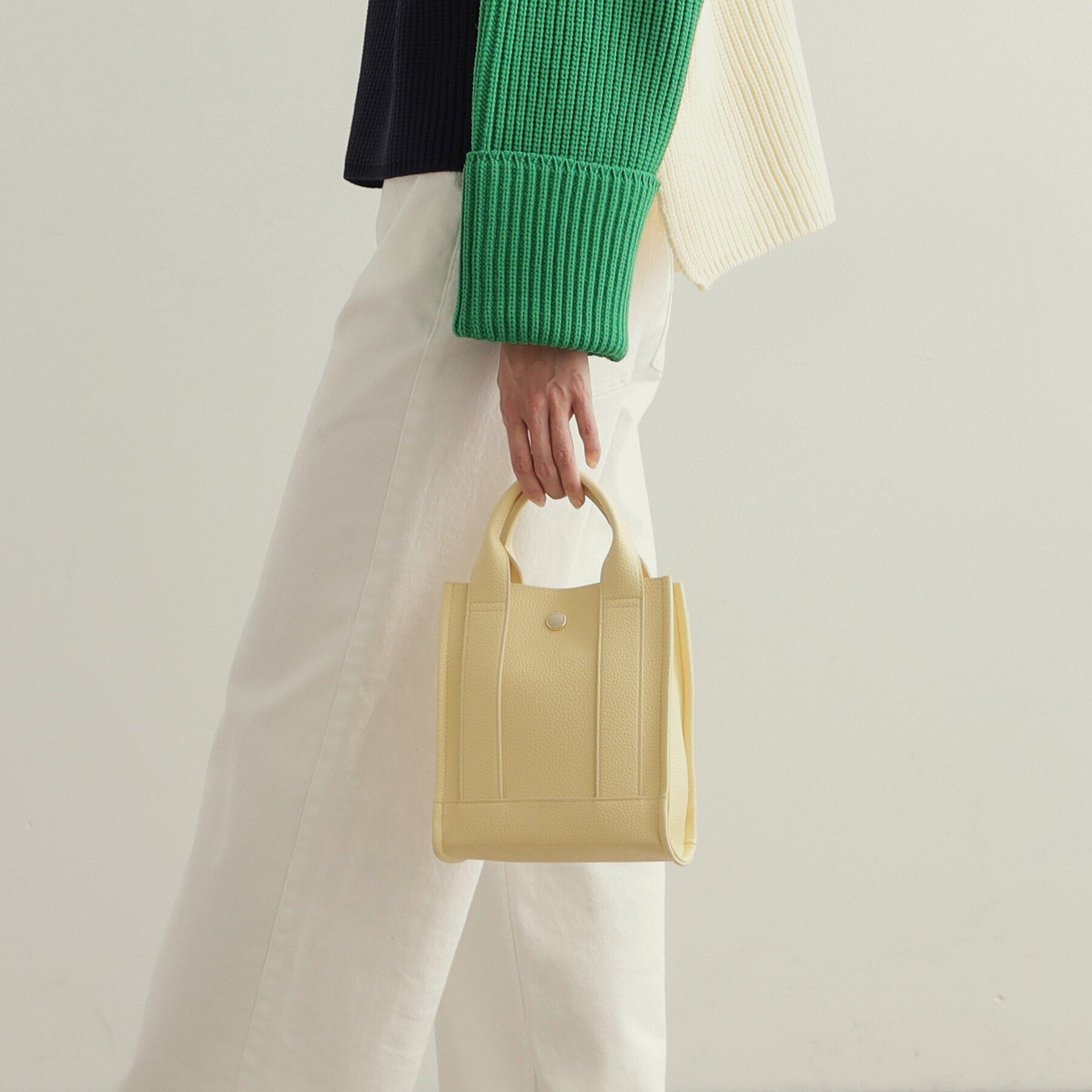 OPAQUE.CLIP「【軽量/長さ調整可能】スクエアミニショルダーバッグ」|ショルダー・メッセンジャー|