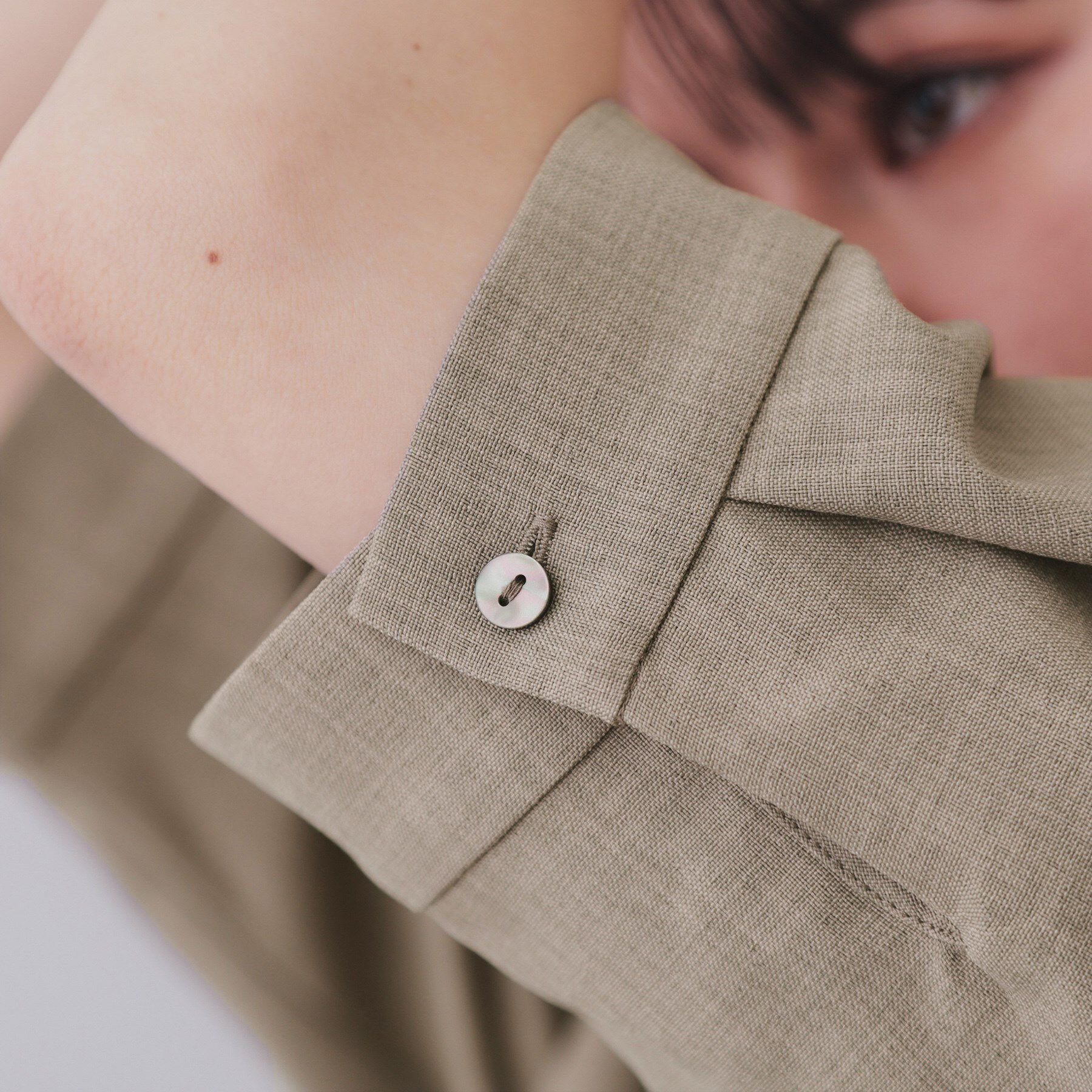 OPAQUE.CLIP「タックスキッパーブラウス【洗濯機洗い可】」|シャツ・ブラウス|