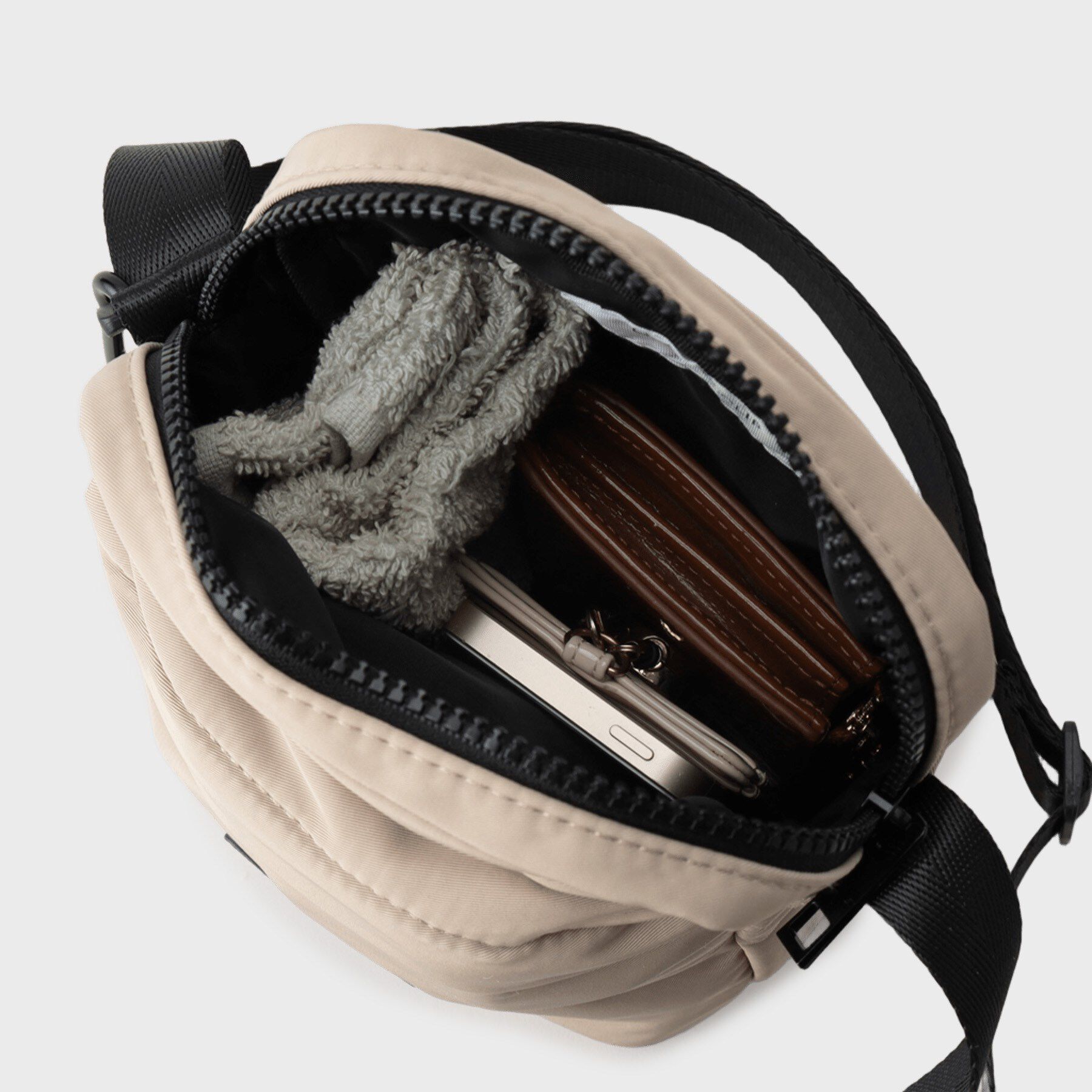 OPAQUE.CLIP「【ペットボトルショルダー付き】軽量ミニショルダーバッグ」|ショルダー・メッセンジャー|