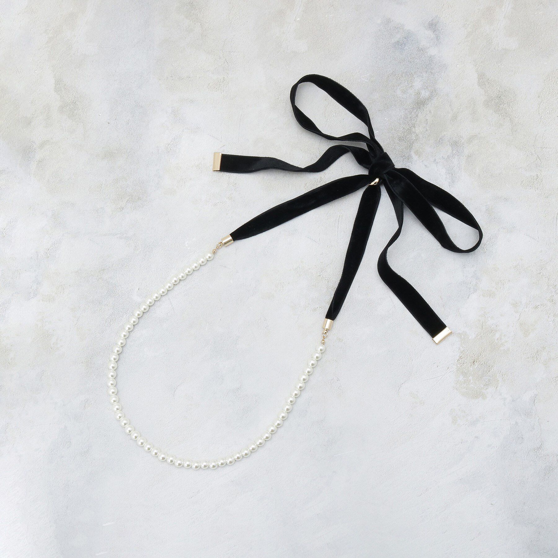 OPAQUE.CLIP「パール調ベロアラリエット風ネックレス」|ネックレス|ブラック(019)
