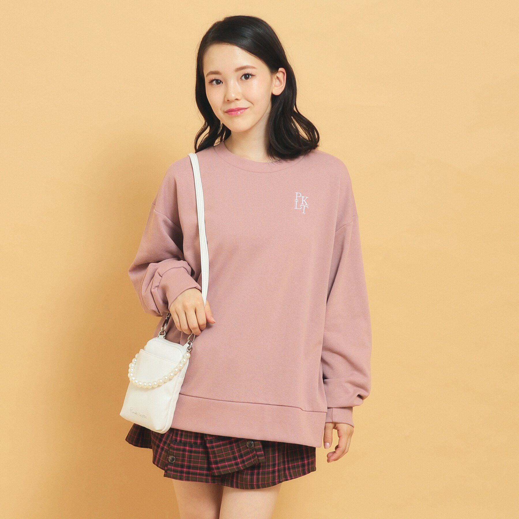 PINK-latte「チャーム付き縦型ショルダー」|ショルダー・メッセンジャー|