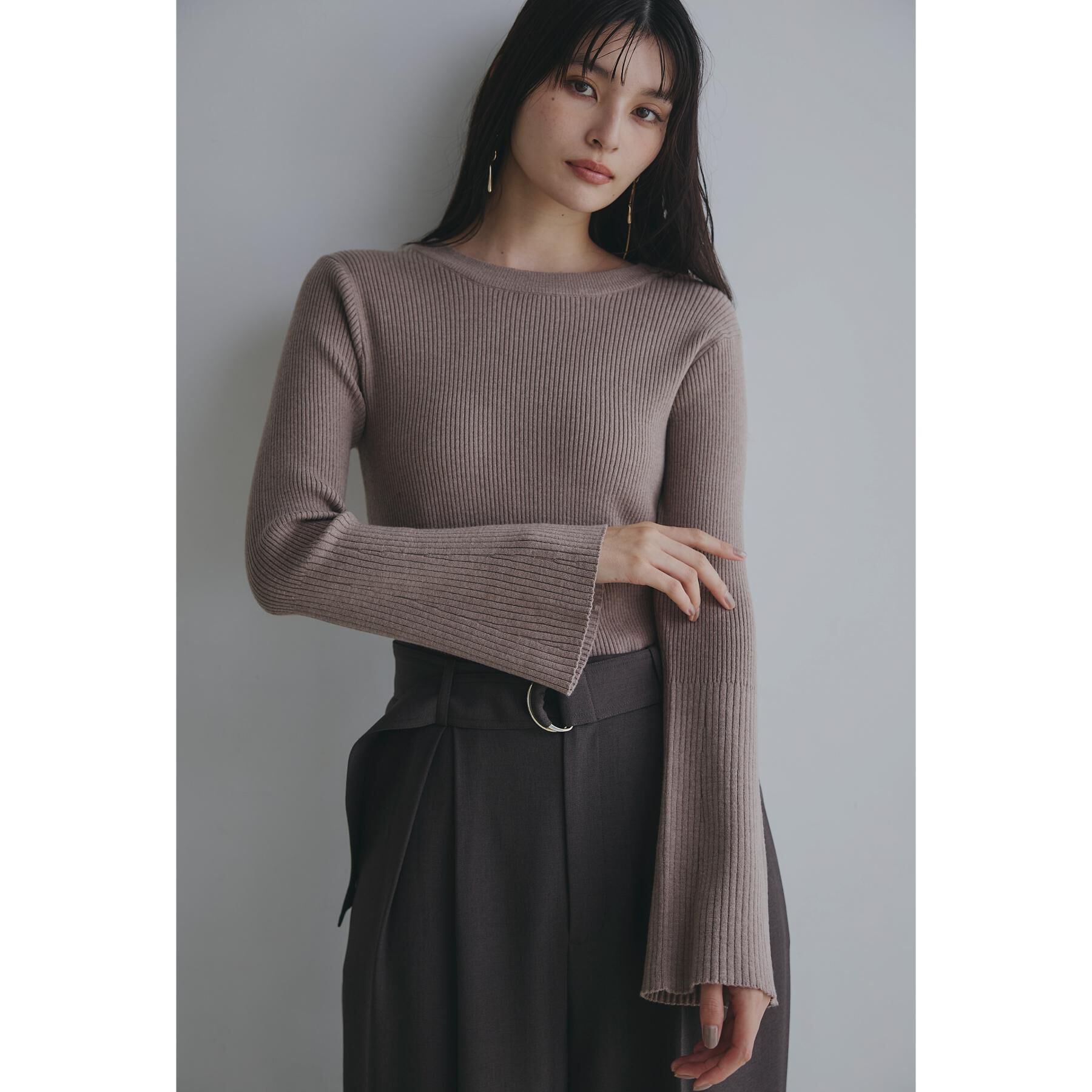 THE SHOP TK「【品よく魅せる】フレアスリーブ リブニット/毛玉になりにくい/静電気防止/洗濯機OK」|ニット・セーター|
