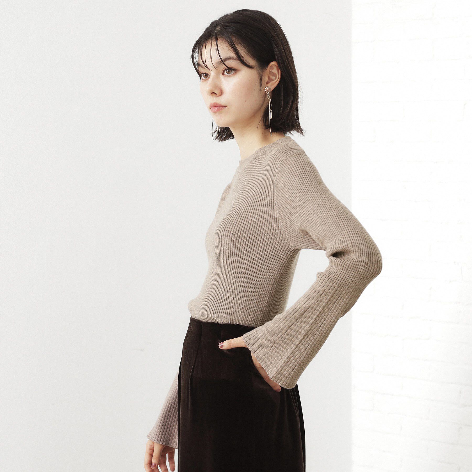 THE SHOP TK「【品よく魅せる】フレアスリーブ リブニット/毛玉になりにくい/静電気防止/洗濯機OK」|ニット・セーター|