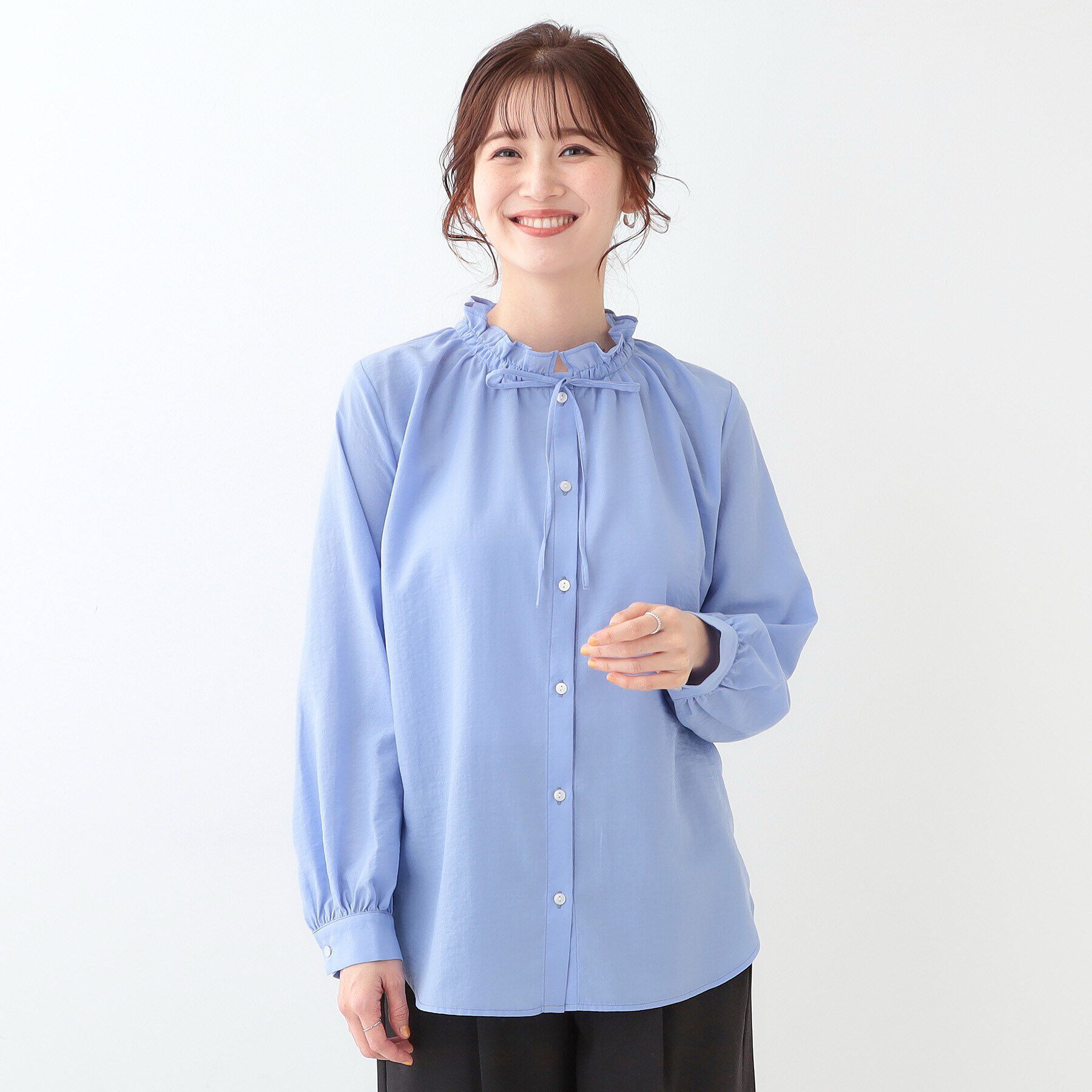 SHOO･LA･RUE「【洗える/UV/吸水速乾/アンチピリング/S-LL】襟フリルデザインシャツ」|シャツ・ブラウス|