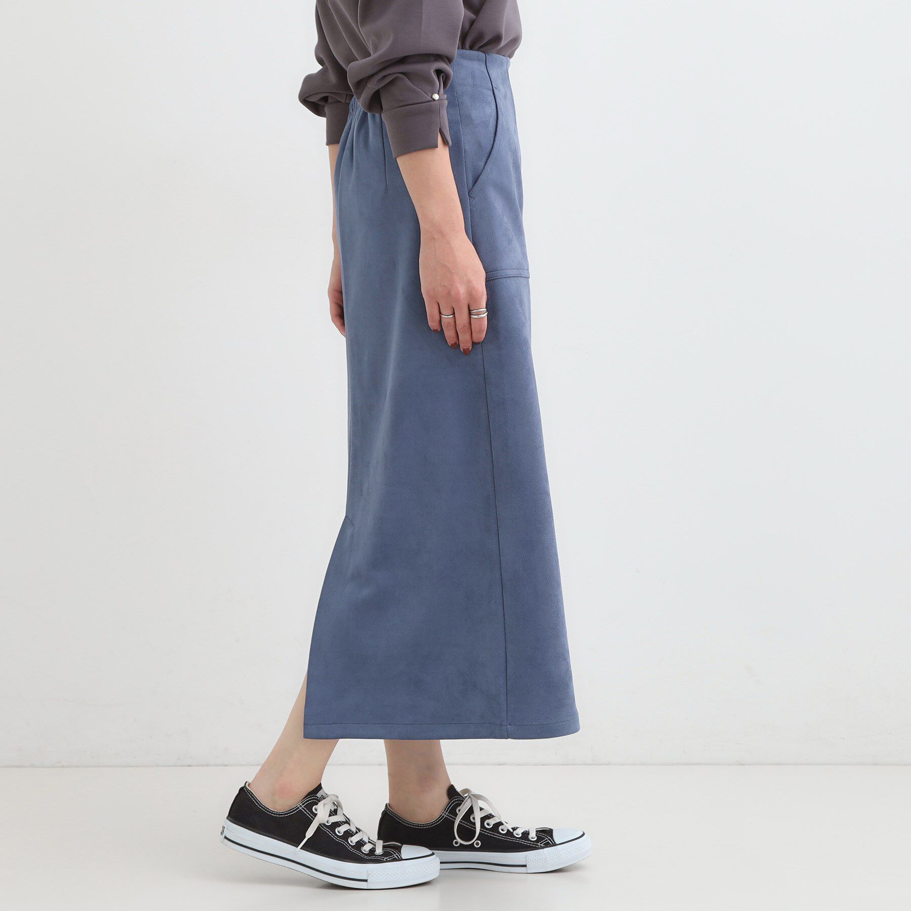 SHOO･LA･RUE「【洗濯機可】上品できれい見え フェイクスエード ナロースカート」|スカート|