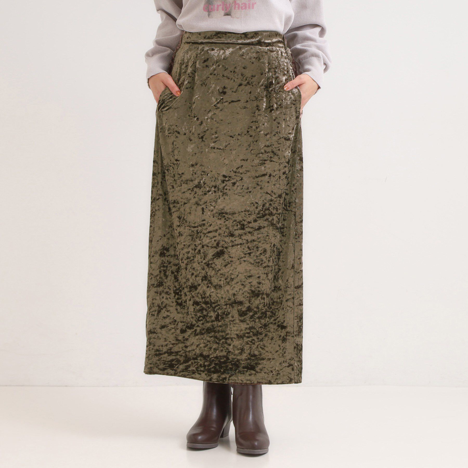 SHOO･LA･RUE「【S-LL】光沢感が華やかに ベロア調ナロースカート」|スカート|