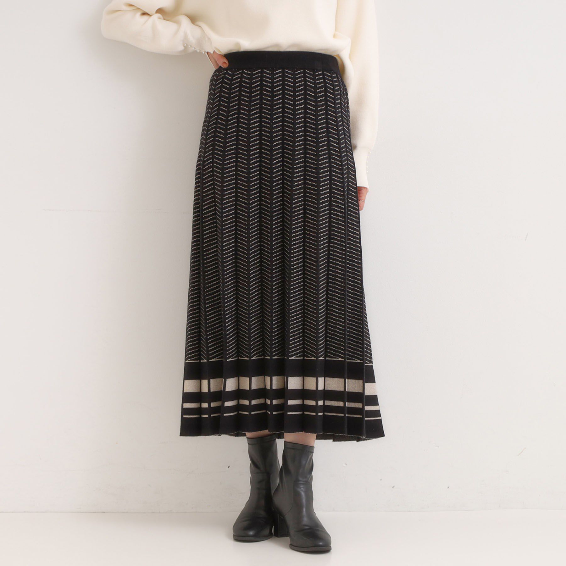 SHOO･LA･RUE「【高レビュー/セットアップ可】女性らしさ際立つ 洗えるもちもちニットスカート」|スカート|ブラック(219)