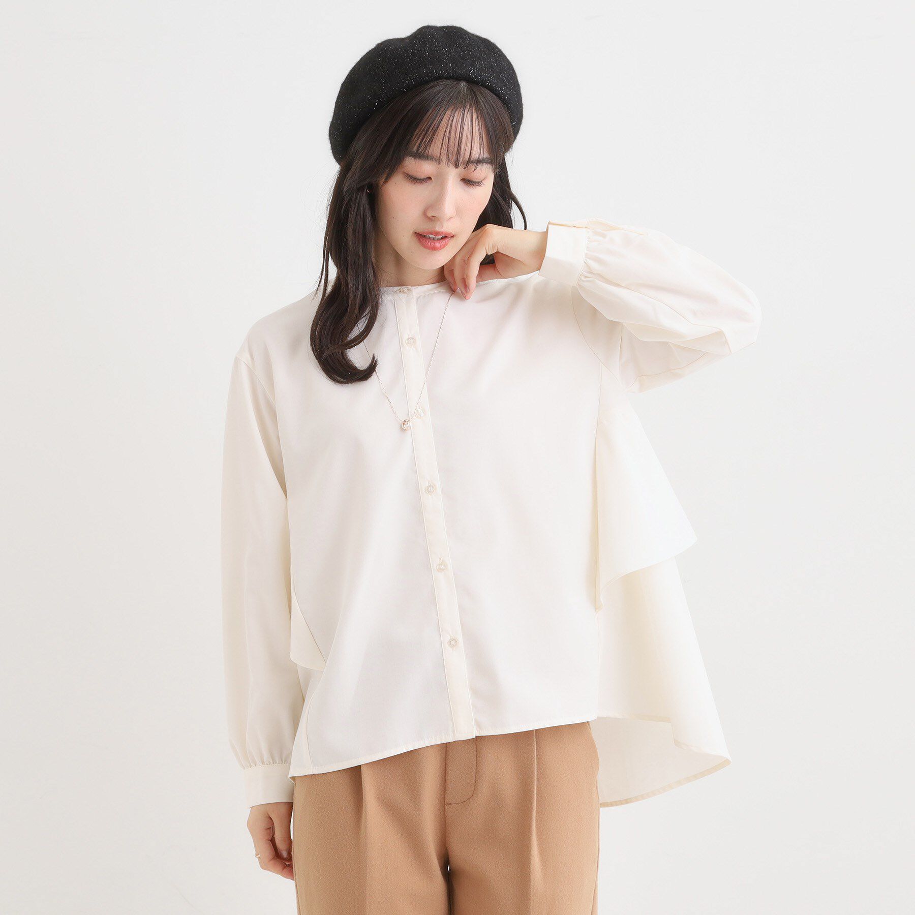 SHOO･LA･RUE「【洗濯機可/S-LL】春まで着られる バックフリルシャツ」|シャツ・ブラウス|