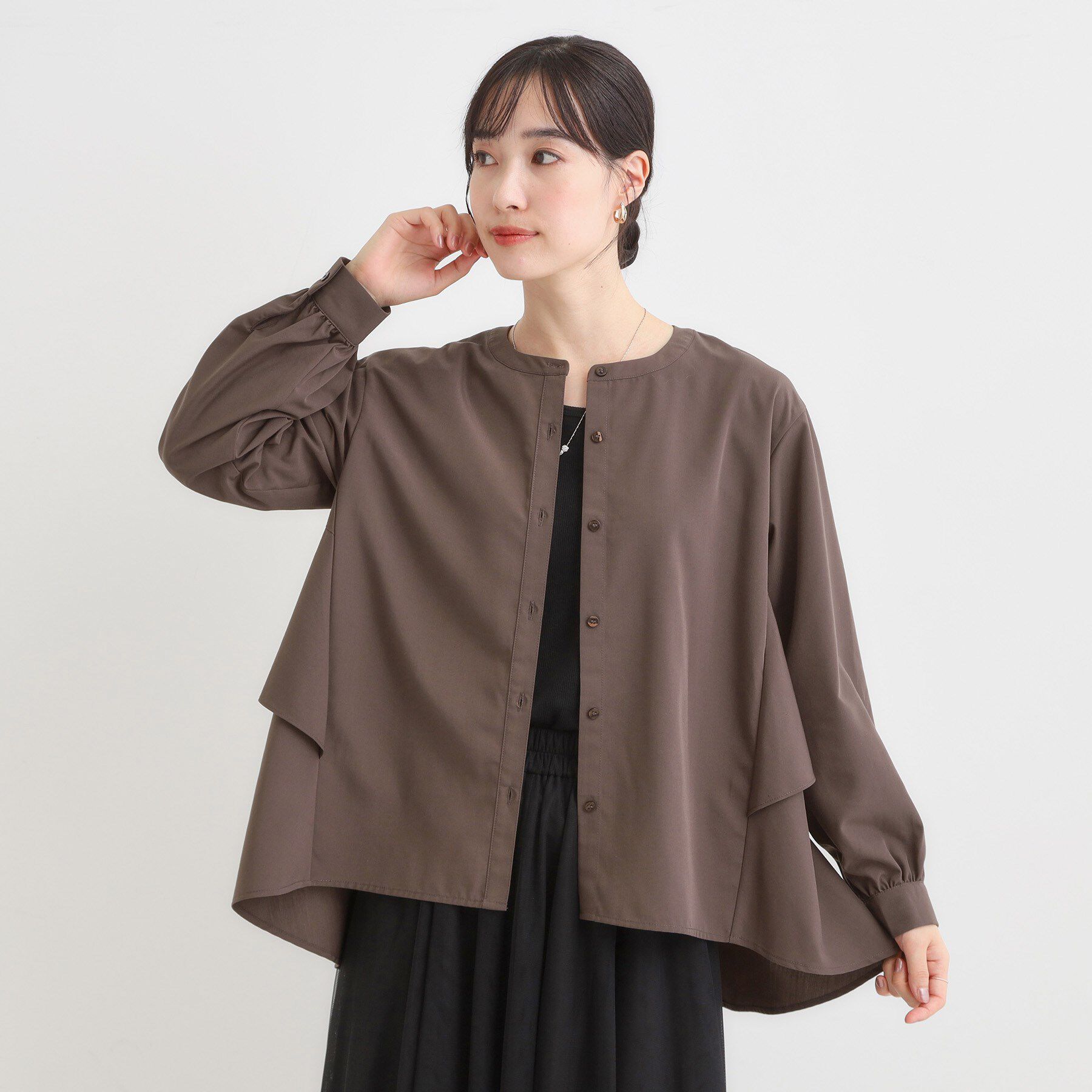 SHOO･LA･RUE「【洗濯機可/S-LL】春まで着られる バックフリルシャツ」|シャツ・ブラウス|