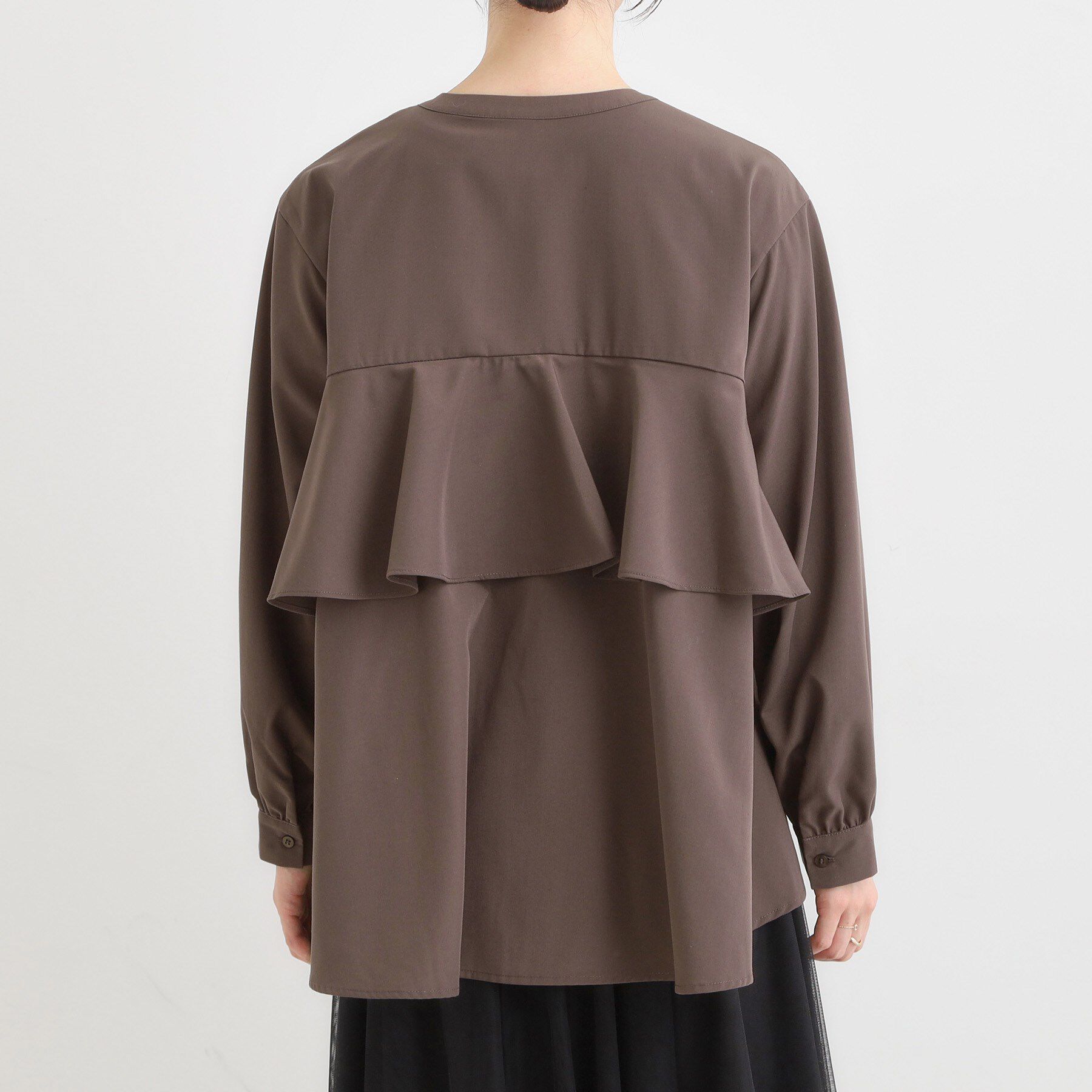 SHOO･LA･RUE「【洗濯機可/S-LL】春まで着られる バックフリルシャツ」|シャツ・ブラウス|
