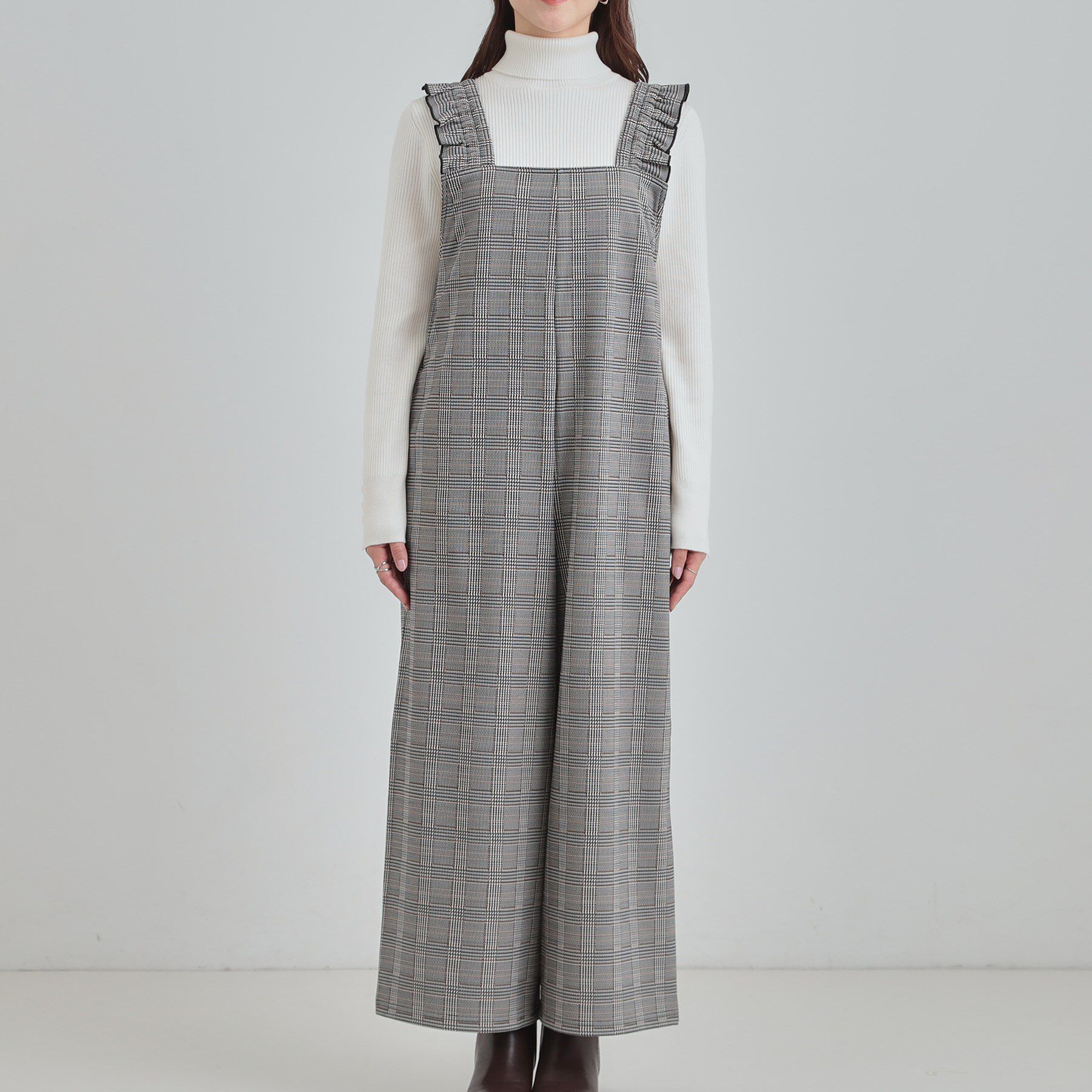 SHOO･LA･RUE「【あったか】大人のための チェック柄フリルサロペット」|オールインワン|