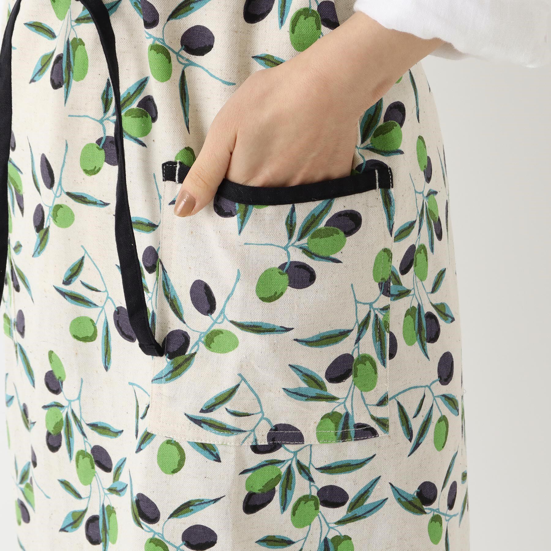 212 KITCHEN STORE「オリーブボーダー ロングエプロン NT」|食器・キッチングッズ|