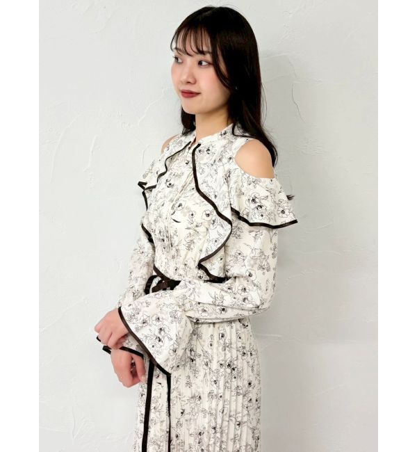dazzlin「オープンショルダーフラワープリーツワンピース」|ワンピース|