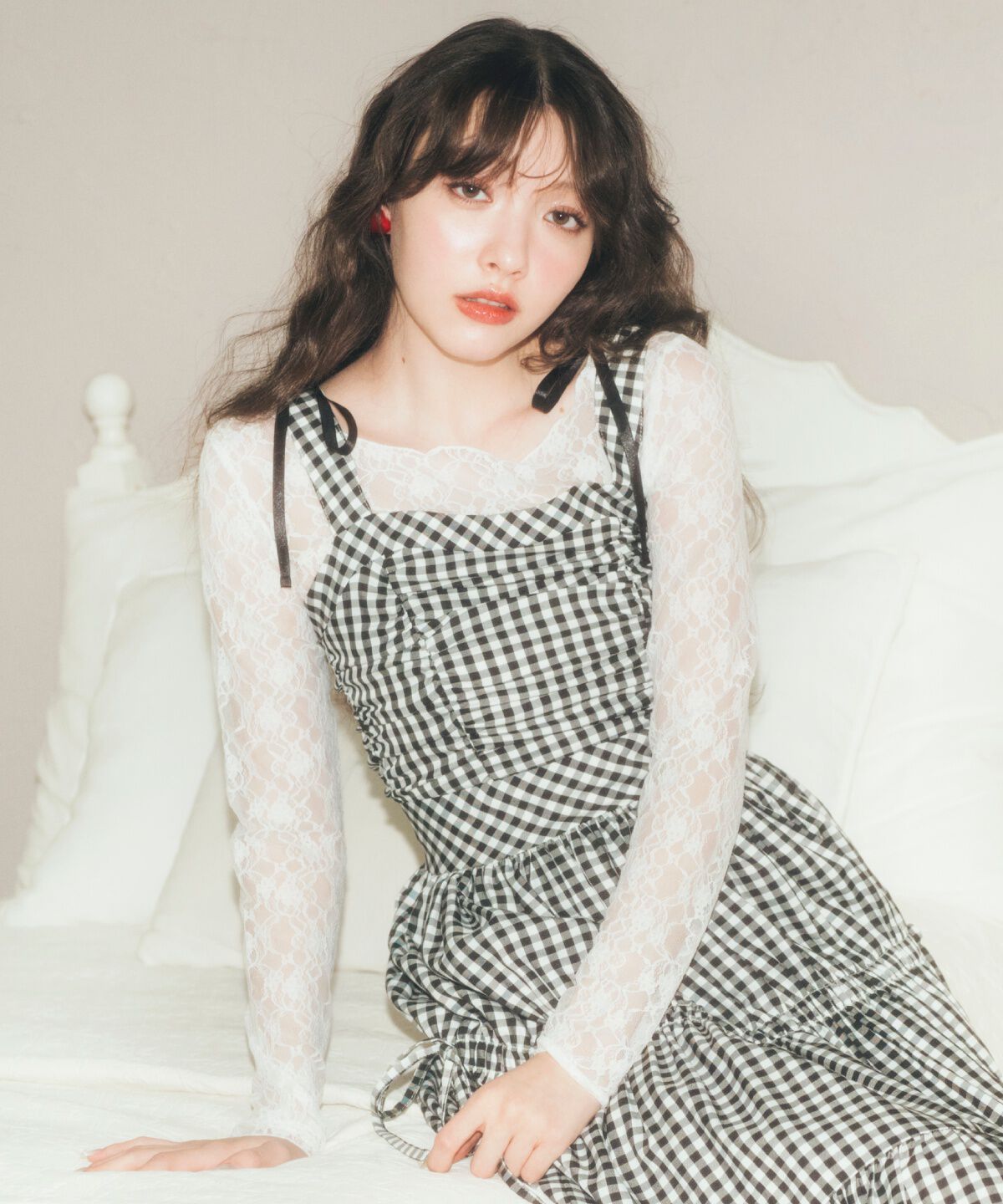 REDYAZEL「サテンリボンショルダーレーストップス」|Tシャツ・カットソー|オフ