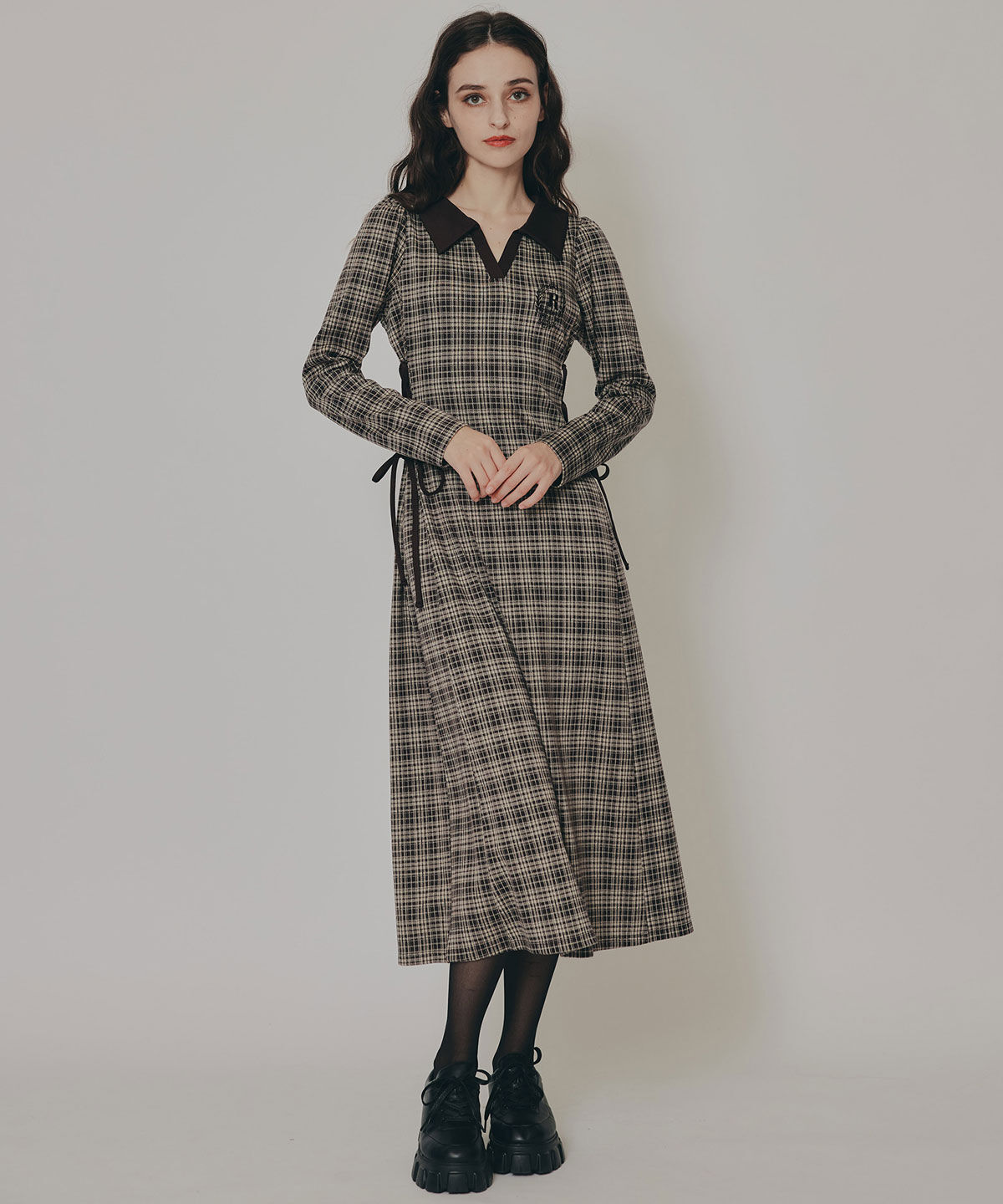 REDYAZEL「エンブレムサイドレースアップチェックワンピース」|ワンピース|茶系チェック