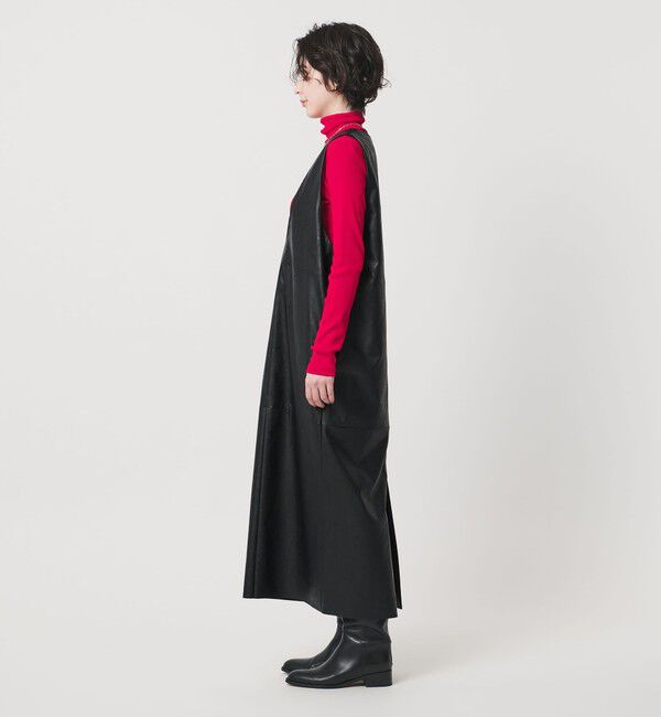 UNITED ARROWS「＜SACRA＞レザーライク Uネック ワンピース」|ワンピース|