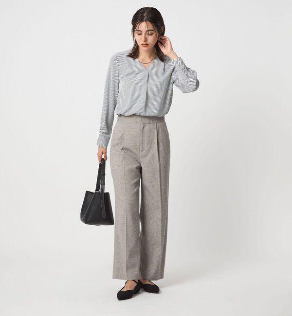 UNITED ARROWS green label relaxing「肩タック Vネック ブラウス マシンウォッシャブル UVカット」|シャツ・ブラウス|