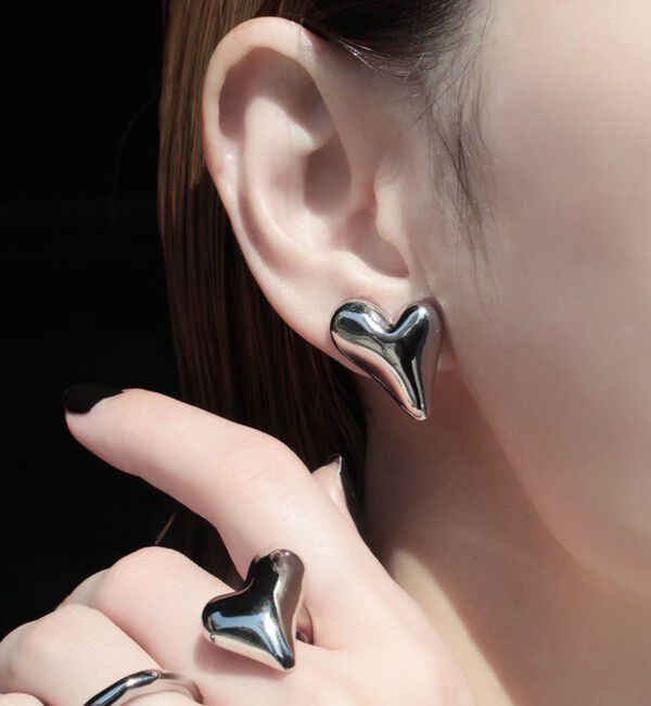 BEAUTY&YOUTH UNITED ARROWS「＜Soierie＞Distort heart ピアス」|ピアス|