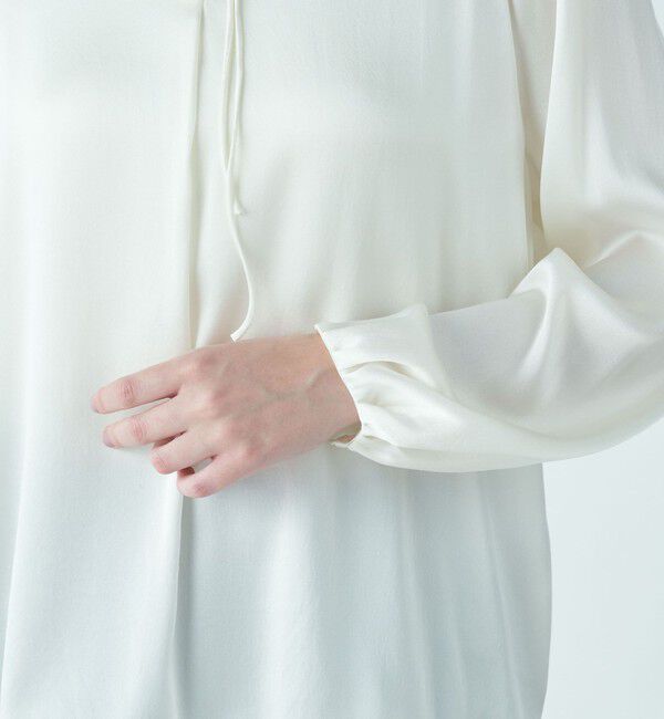 TOMORROWLAND collection「ウォッシャブルサテン ループラグランブラウス」|シャツ・ブラウス|