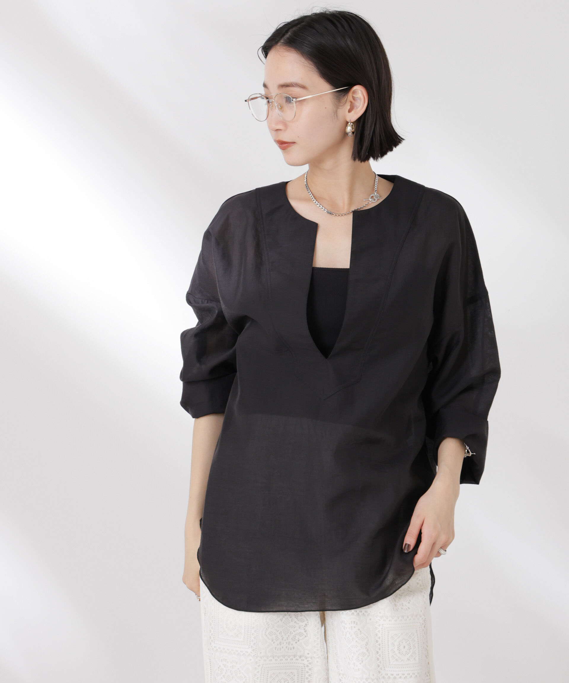 nano･universe「DeepVネックプルオーバーブラウス」|シャツ・ブラウス|