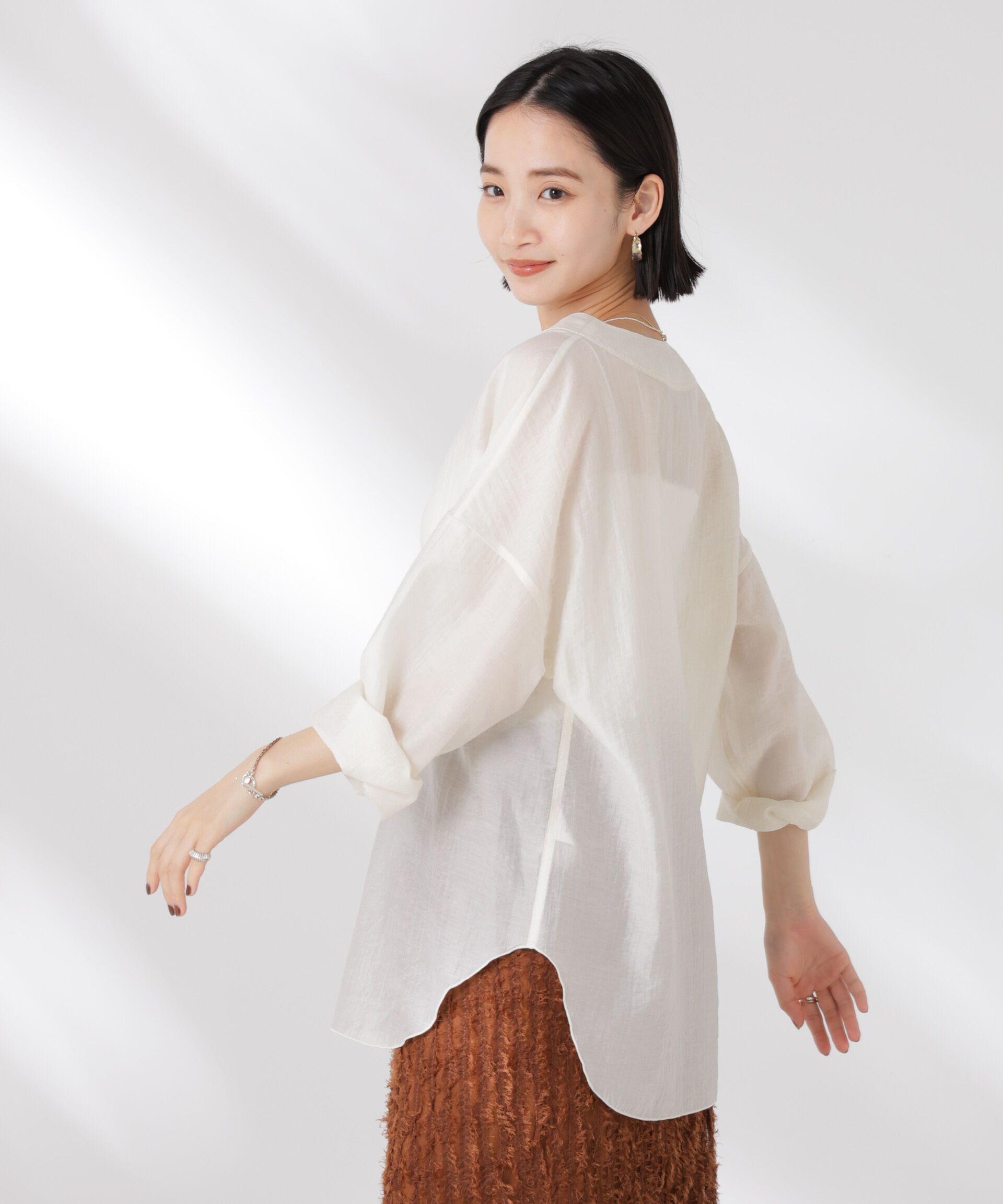 nano･universe「DeepVネックプルオーバーブラウス」|シャツ・ブラウス|