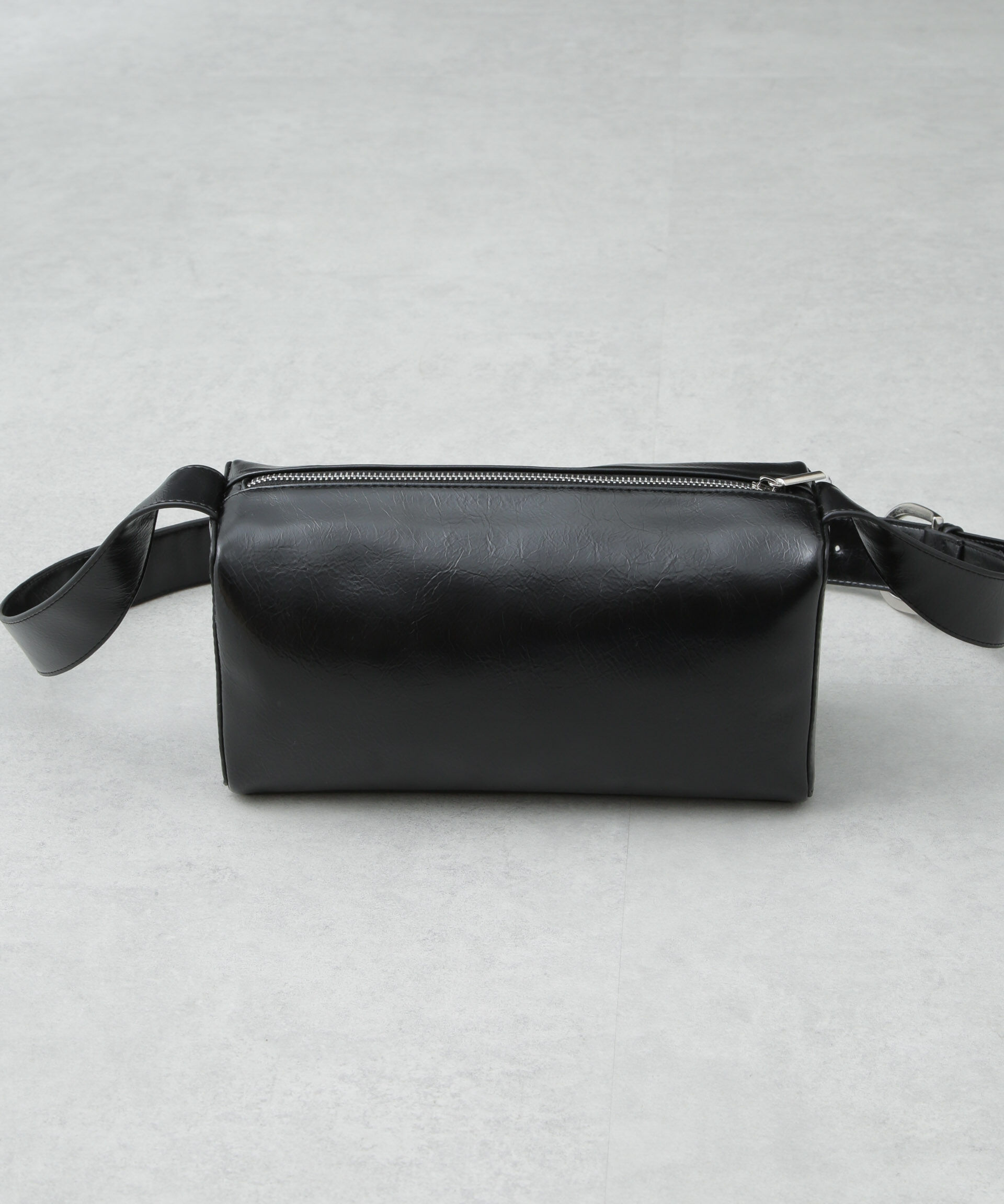 nano･universe「ワンショルダーボディーバッグ」|ショルダー・メッセンジャー|