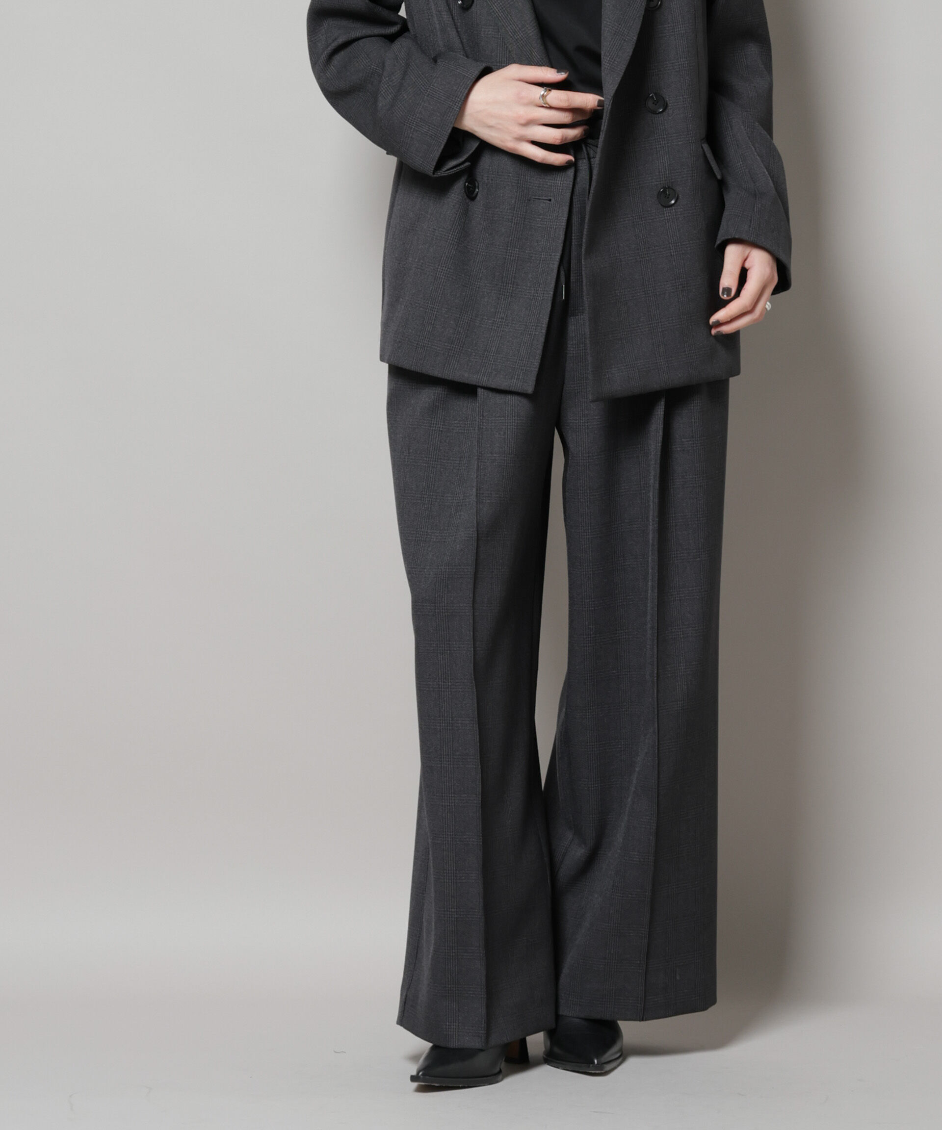 nano･universe「ストレッチサージチェックピンタックイージーワイドパンツ(セットアップ可)」|チノ|