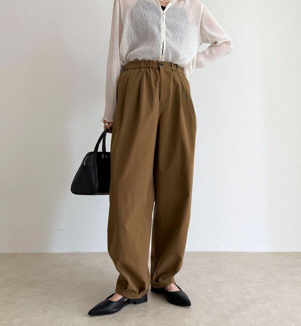 fredy emue「2タックバレルパンツ」|チノ|