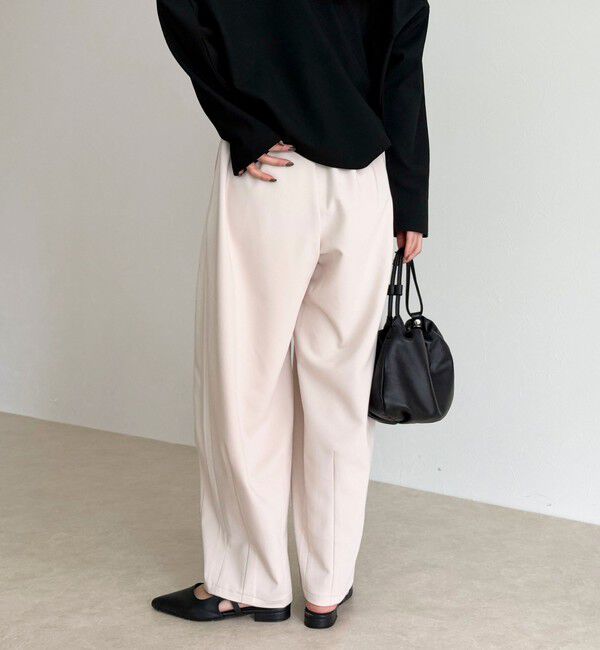 fredy emue「コクーンギャザーパンツ」|チノ|