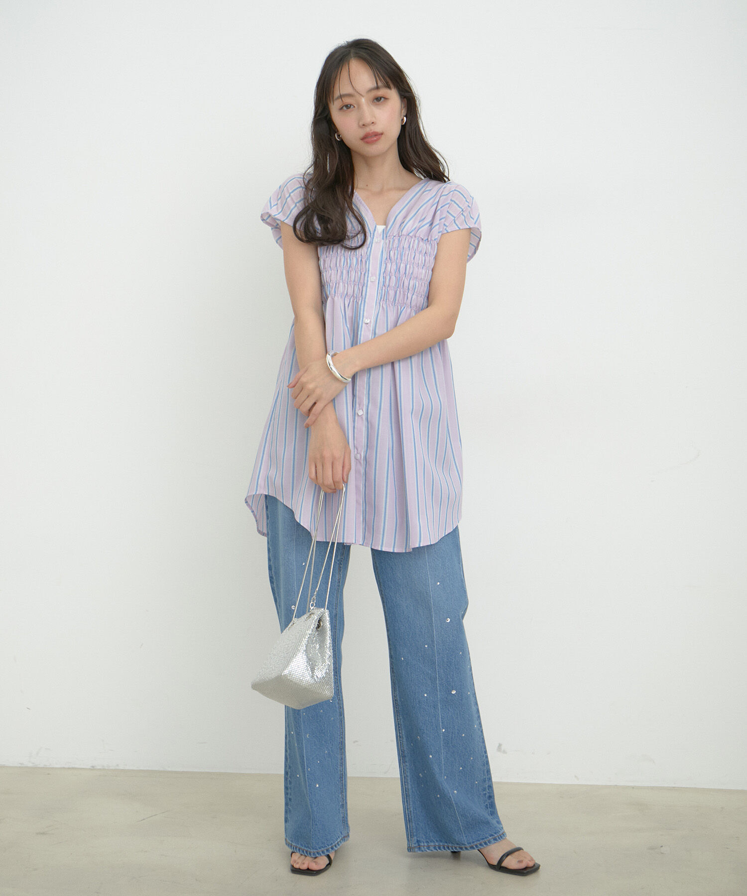 VIS「【洗える】ゆるVネックシャーリングシャツブラウス」|シャツ・ブラウス|