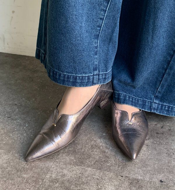  「VカットGOLDモチーフミュール」|その他|