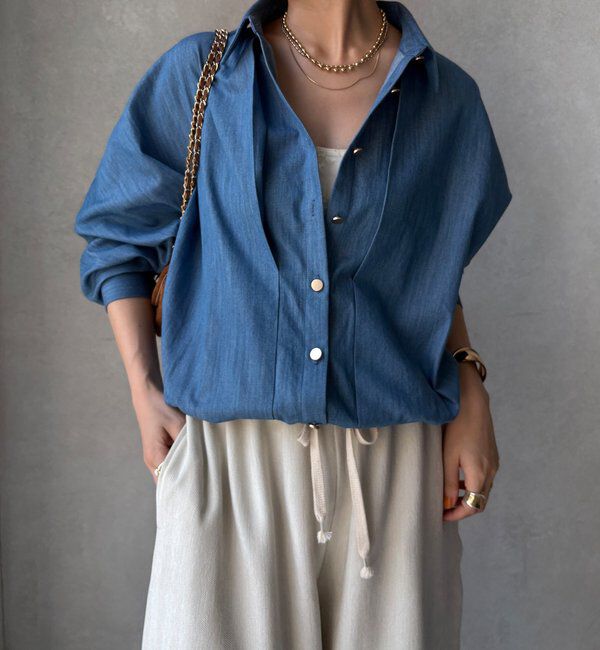  「【WEB限定】 GOLDボタンドロストデニムシャツ」|シャツ・ブラウス|