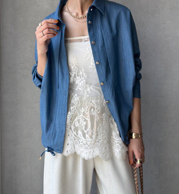  「【WEB限定】 GOLDボタンドロストデニムシャツ」|シャツ・ブラウス|