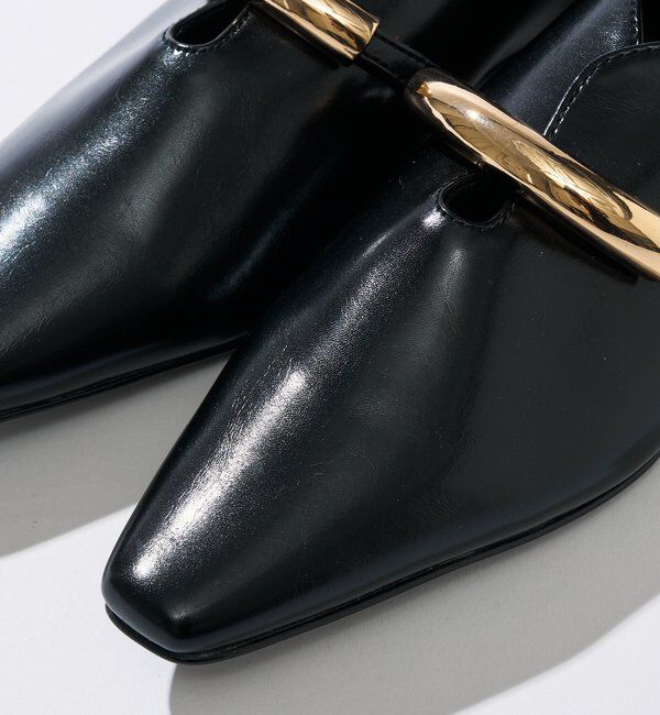  「【洗練された雰囲気に】ゴールドモチーフフラットシューズ」|その他|