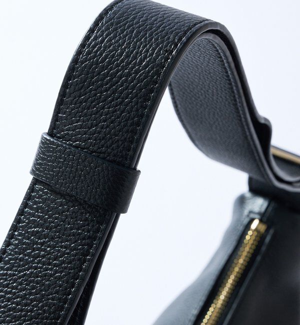  「【軽量◎】カーブレザーショルダーバッグ」|クラッチバッグ|