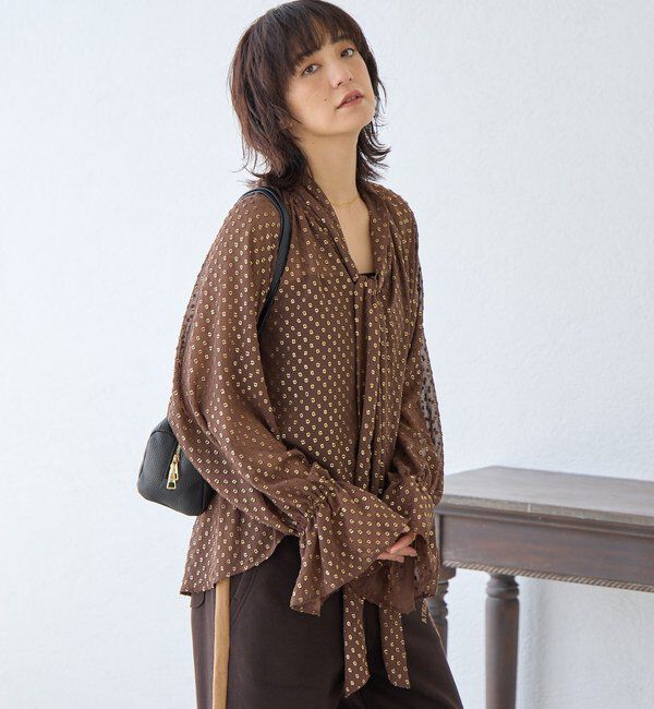  「【上品に華やぐ】フォイルドットボウタイブラウス」|シャツ・ブラウス|