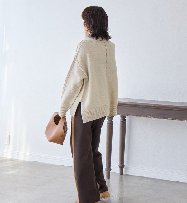  「【スタイリングのアクセントに】サイドラインジャージーパンツ」|チノ|